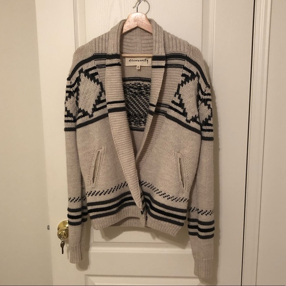 Aritzia | Community Wool Cardigan - Picture 3 of 5